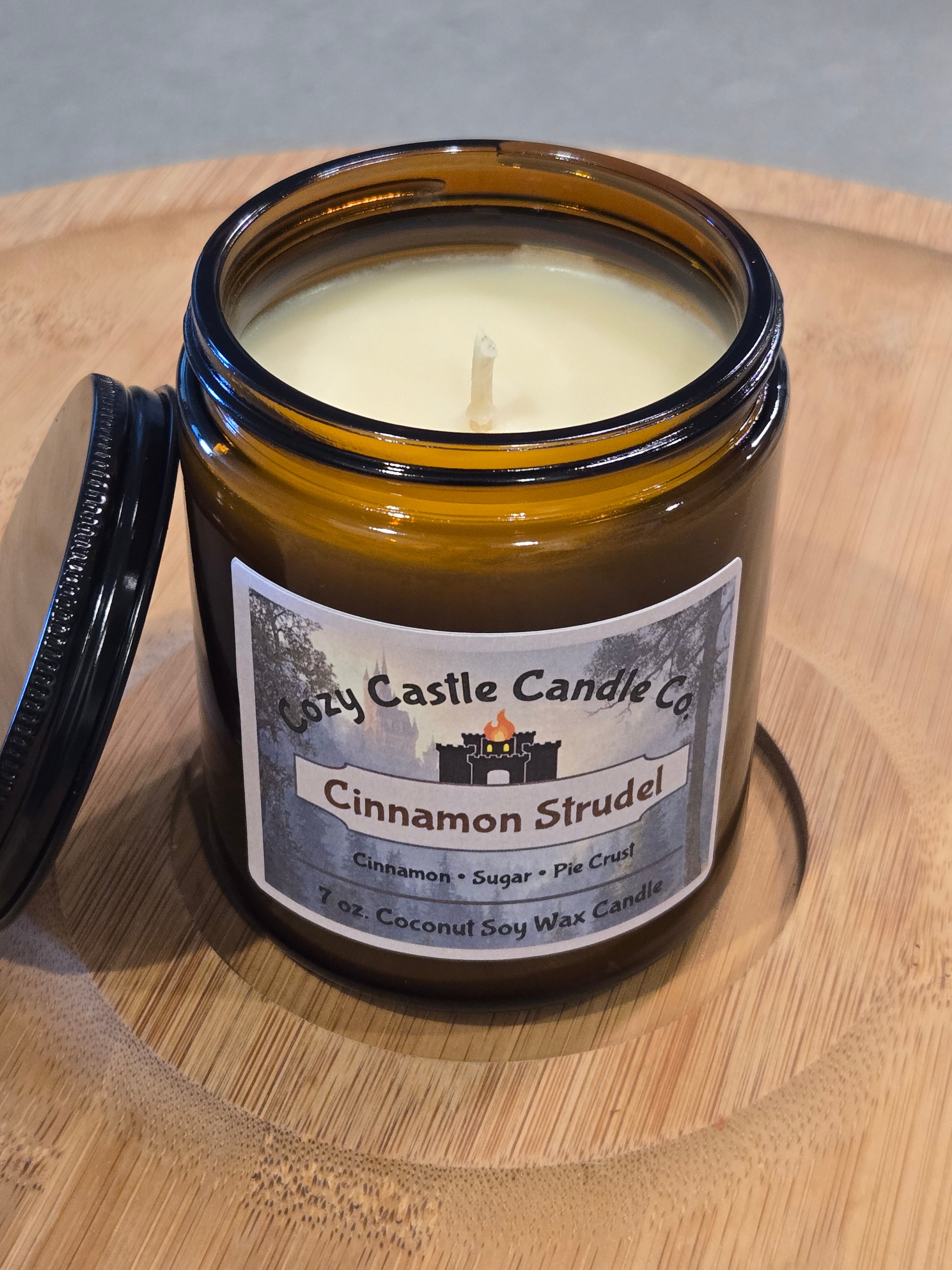 "Cinnamon Strudel" 7oz Scented Candle