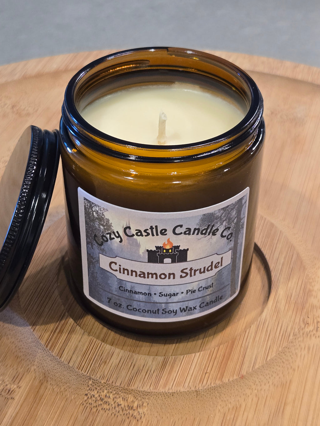"Cinnamon Strudel" 7oz Scented Candle